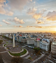 Avenida 9 de Julio mit Obelisko, Buenos Aires, Argentinien