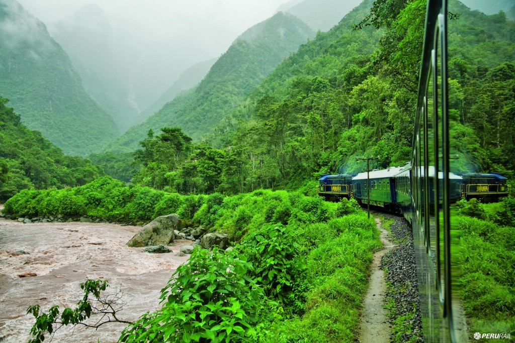 Fahrt durch das Urubamba-Tal in Peru